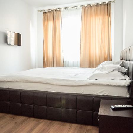 Executive Apartments 2 Craiova Kültér fotó