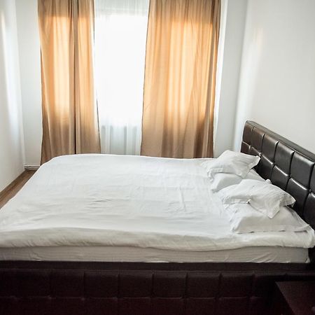 Executive Apartments 2 Craiova Kültér fotó